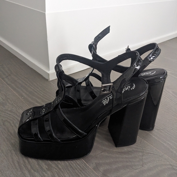 L'Intervalle "Loretta" Platform Sandals - Picture 5 of 6